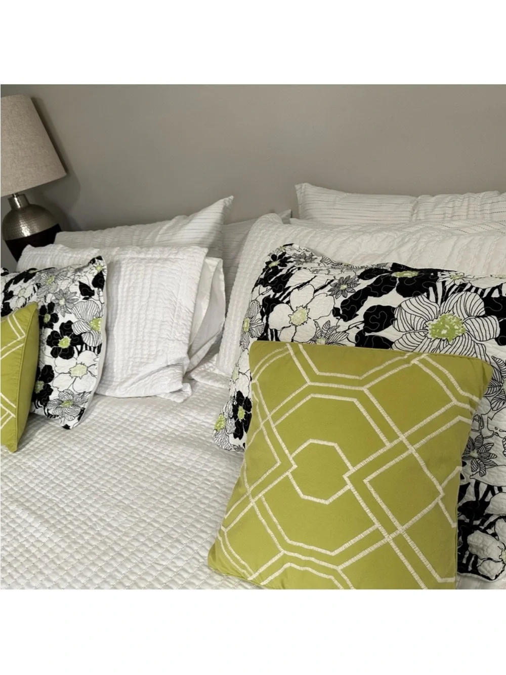Twin Bedspread with Black and Lime Floral Accents